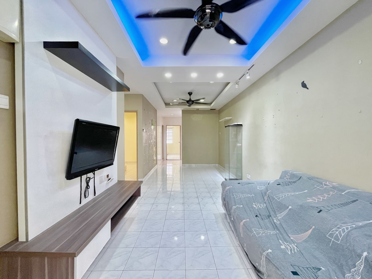 Renovated Townhouse Upstair Taman Saga Ampang