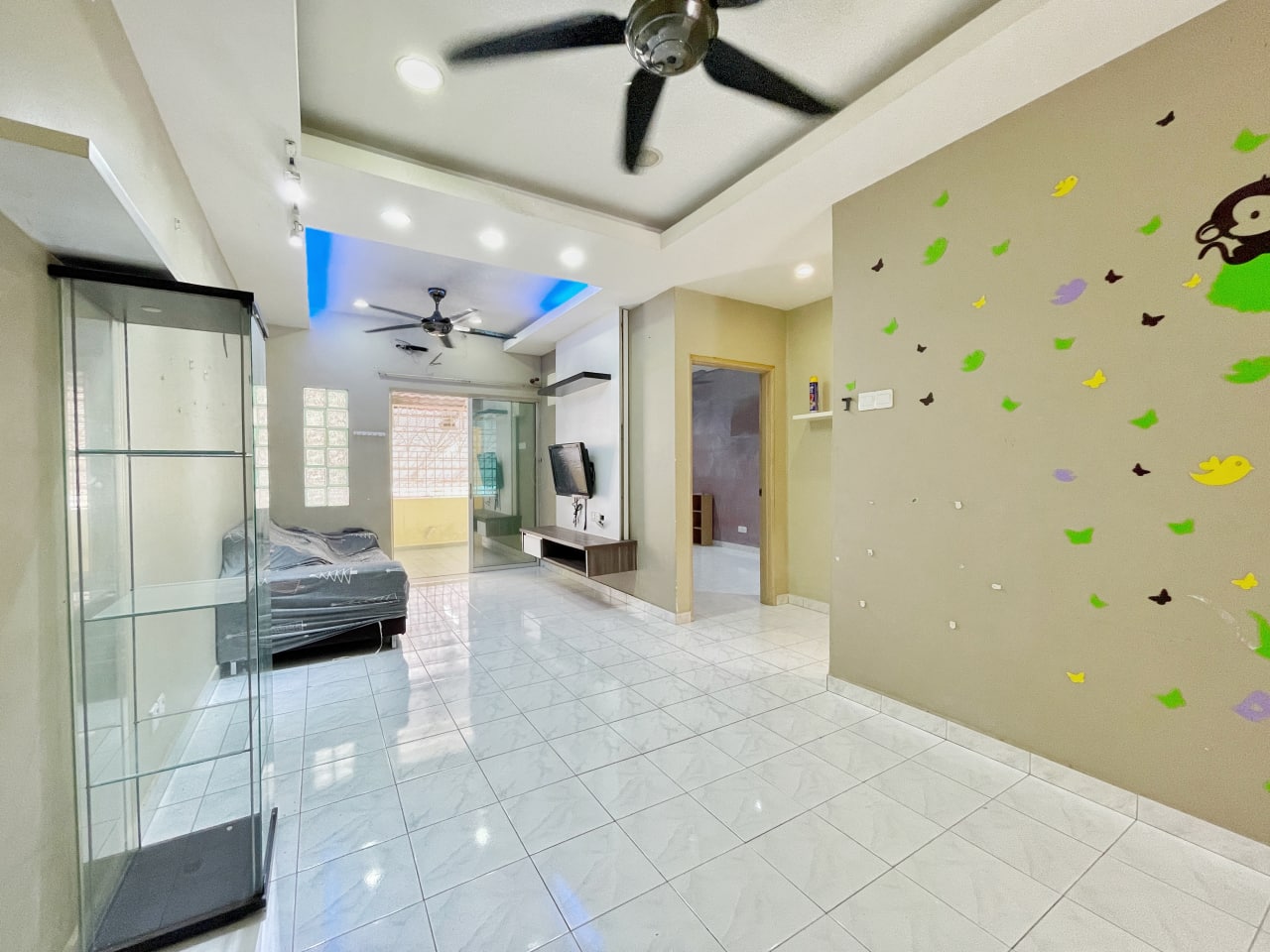 Renovated Townhouse Upstair Taman Saga Ampang - photo 2