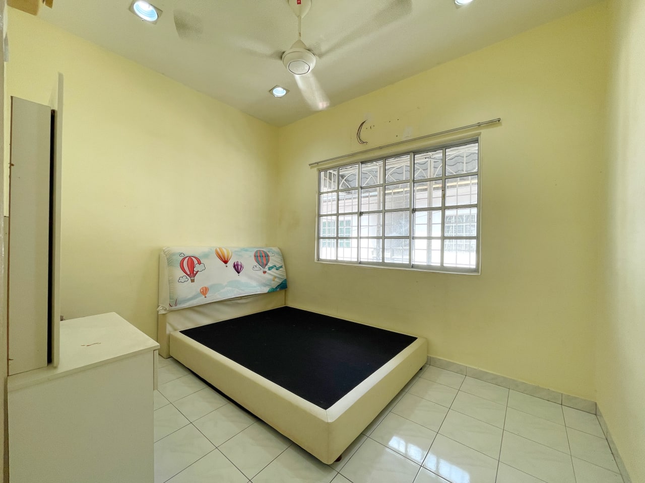 Renovated Townhouse Upstair Taman Saga Ampang - photo 4