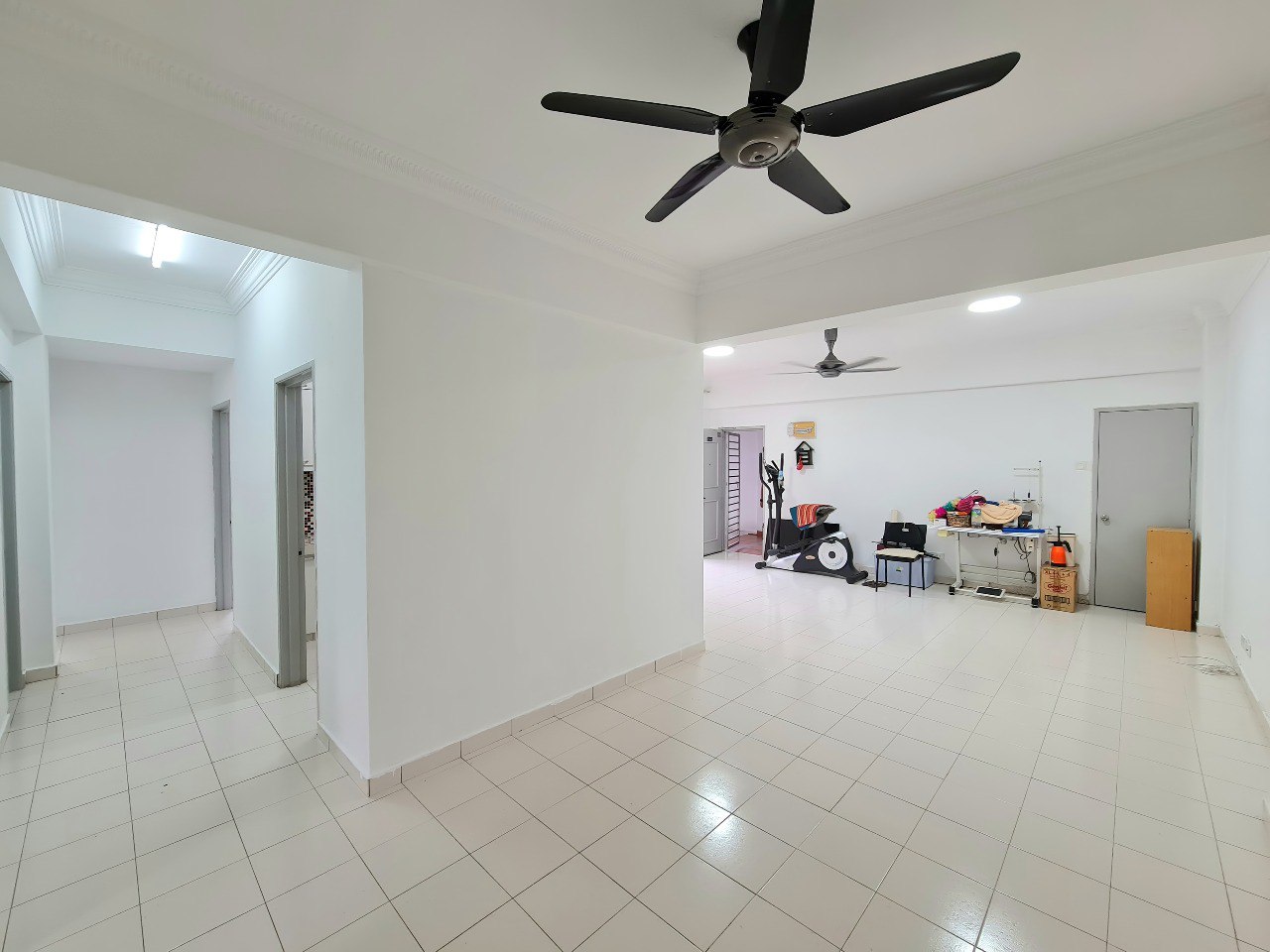 Lower Ground Apartment Apartment Andari Townvilla - photo 2