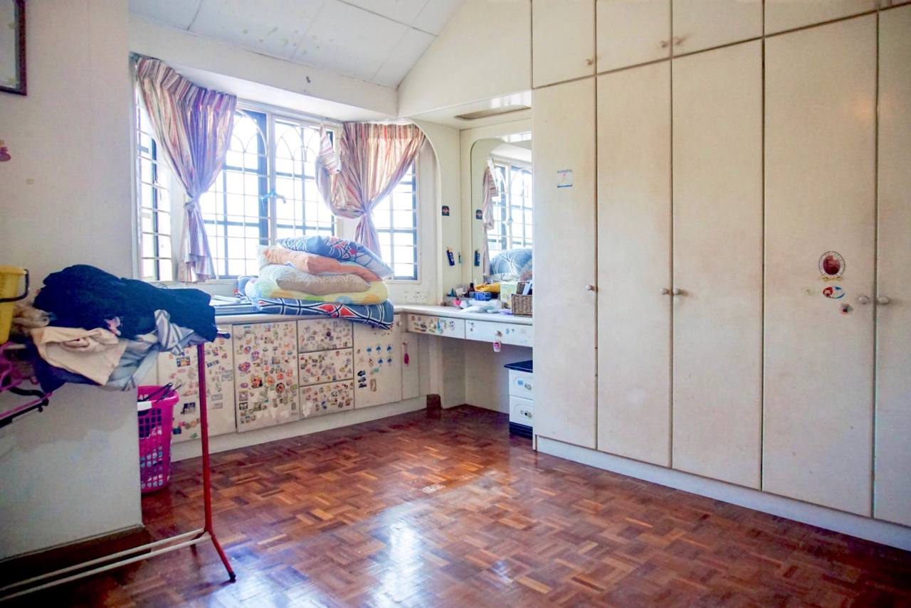 Double Storey Terrace Bandar Tun Hussein Onn Chera - photo 5