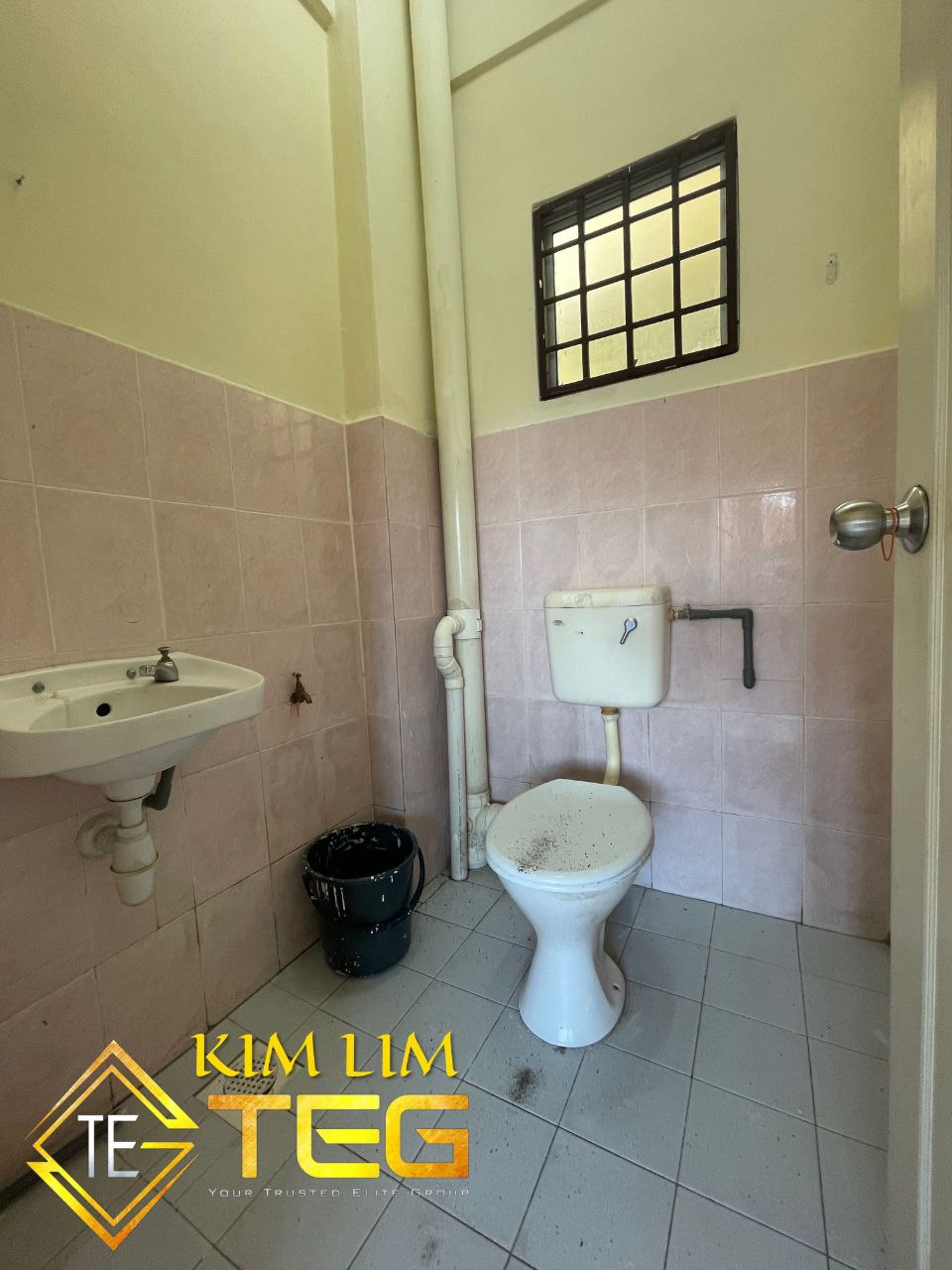 Teluk Pulai Amazing Heights Apartment - photo 2