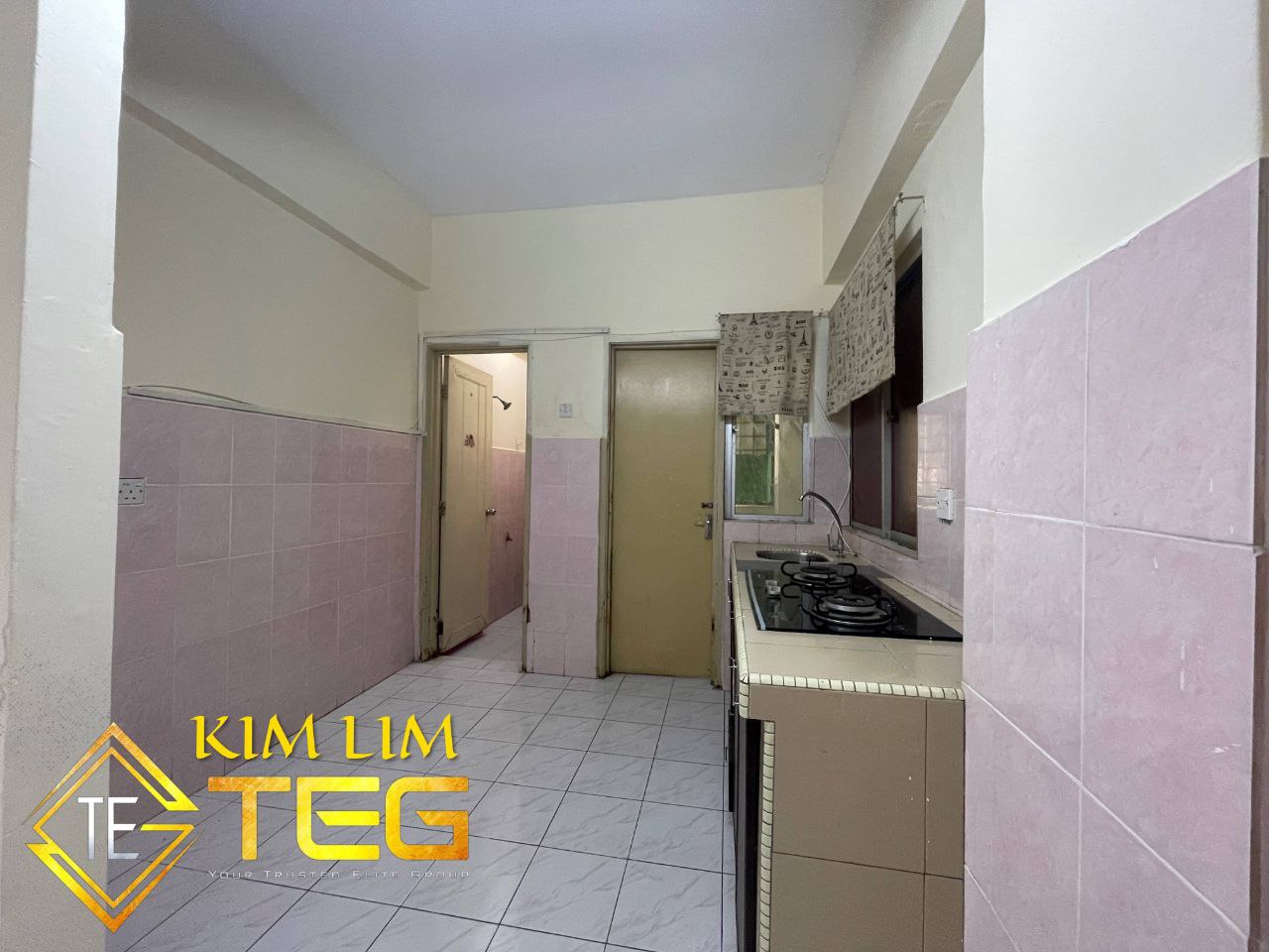 Teluk Pulai Amazing Heights Apartment - photo 9
