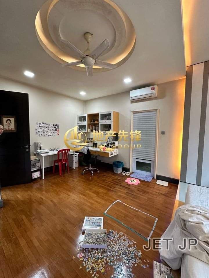 Fully Renovated Double Storey Bungalow Seksyen 13 - photo 13