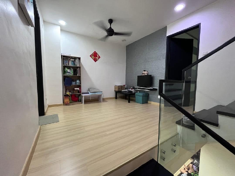 Three Storey Terrace Taman Bukit Minyak Permai - photo 9