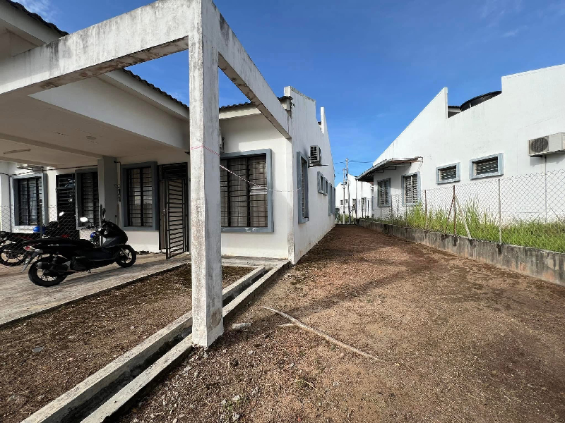 Single Storey Endlot Prima Desa Aman Padang Serai - photo 3