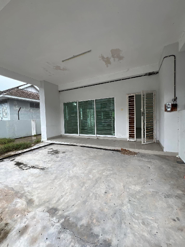 Double Storey Terrace End Lot Teluk Kumbar Residence - photo 4