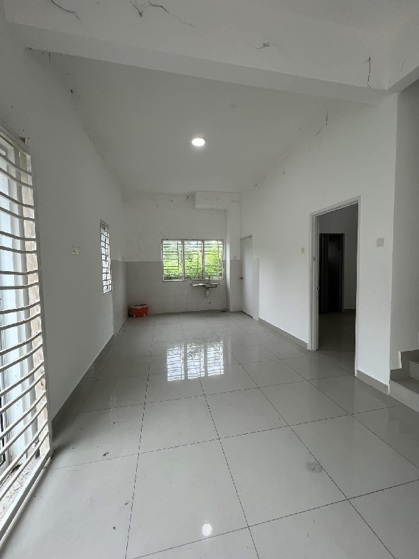 Double Storey Terrace End Lot Teluk Kumbar Residence - photo 8