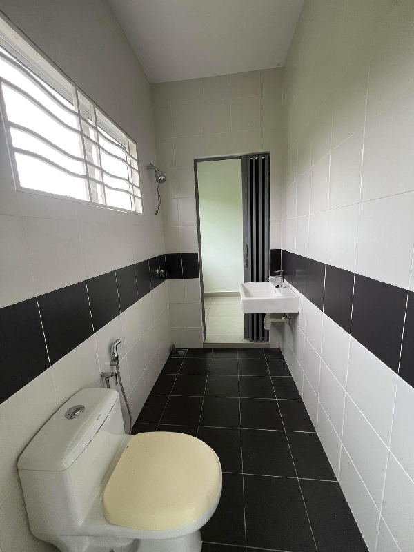 Double Storey Terrace End Lot Teluk Kumbar Residence - photo 12