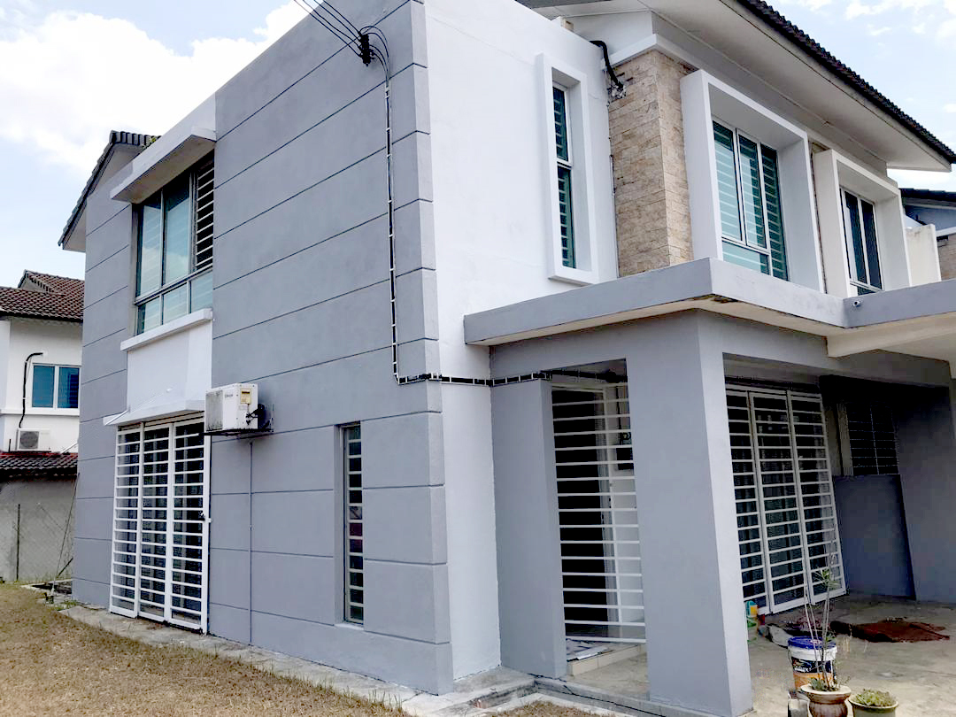 NEAR MRT PUTRA PERMAI Double Storey Seri Kembangan