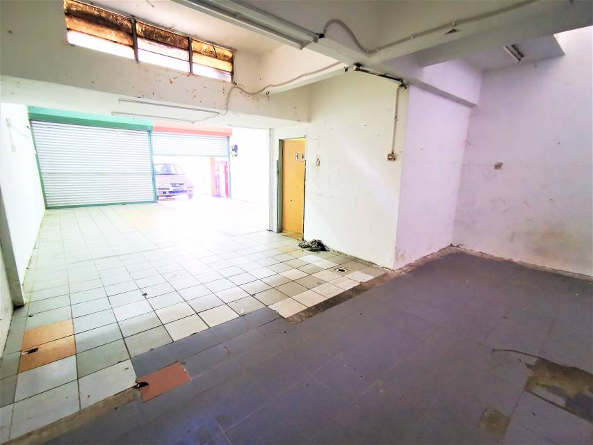 BELOW MARKET LOT KEDAI Seksyen 17, Shah Alam - photo 4