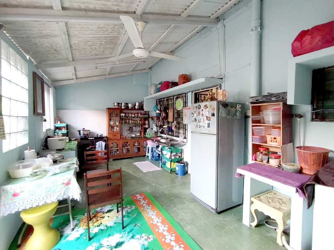 EXTENDED KITCHEN 2 Storey Terrace Taman Bukit Kaja - photo 3
