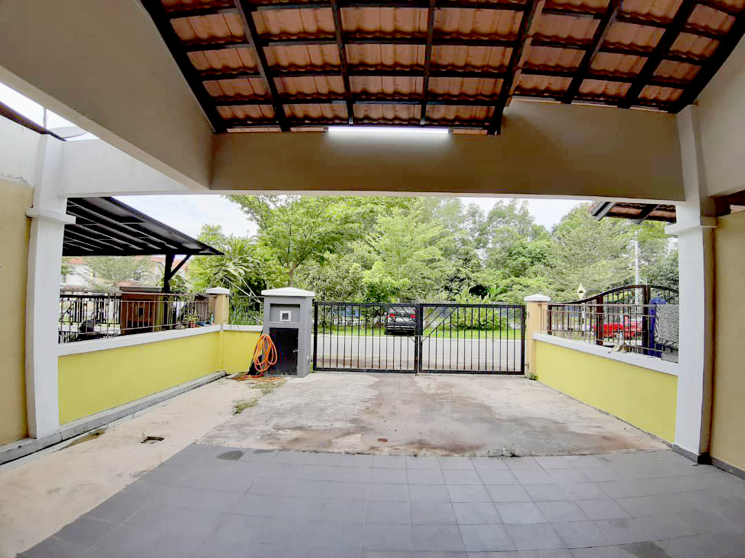 FULLY FURNISHED EXTENDED KITCHEN Taman Sutera