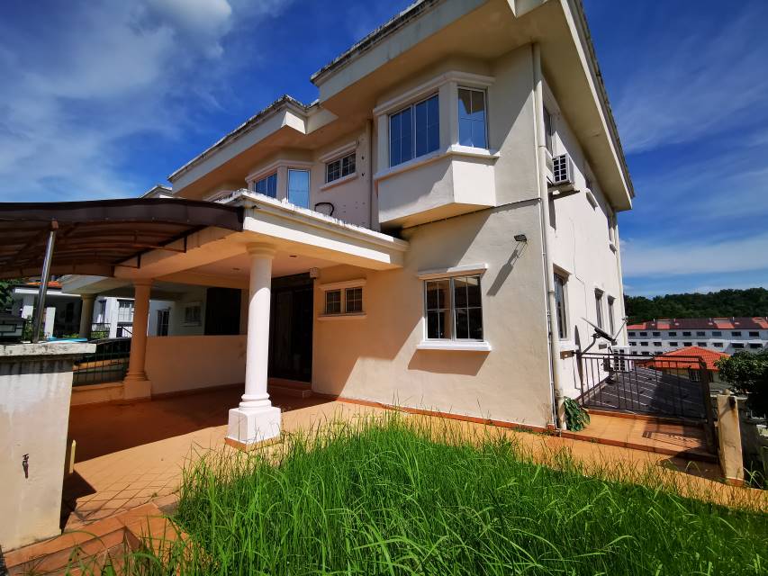 NICE UNIT 3-Storey Semi D Taman Seri Mewah Kajang - photo 2