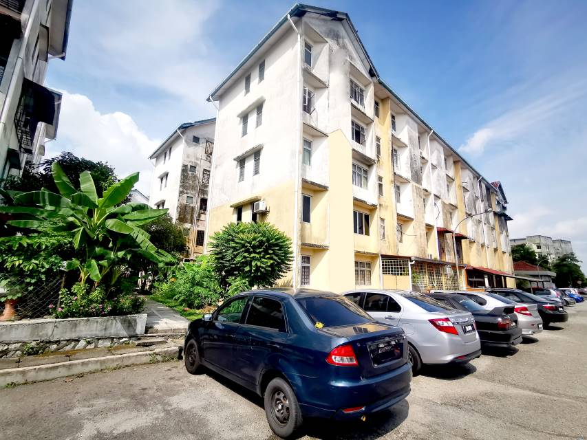 TINGKAT 1 Pangsapuri Rista Villa, Puchong - photo 1