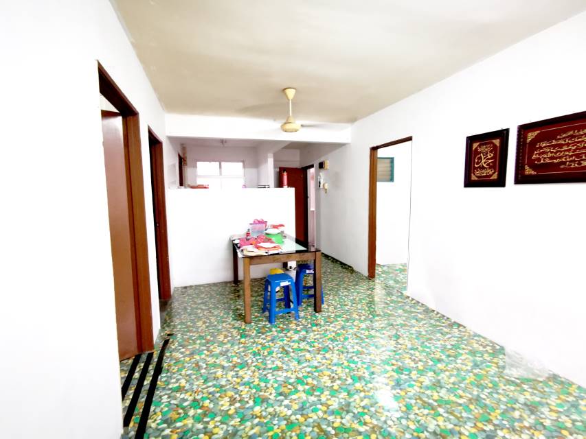 TINGKAT 1 Pangsapuri Rista Villa, Puchong - photo 3