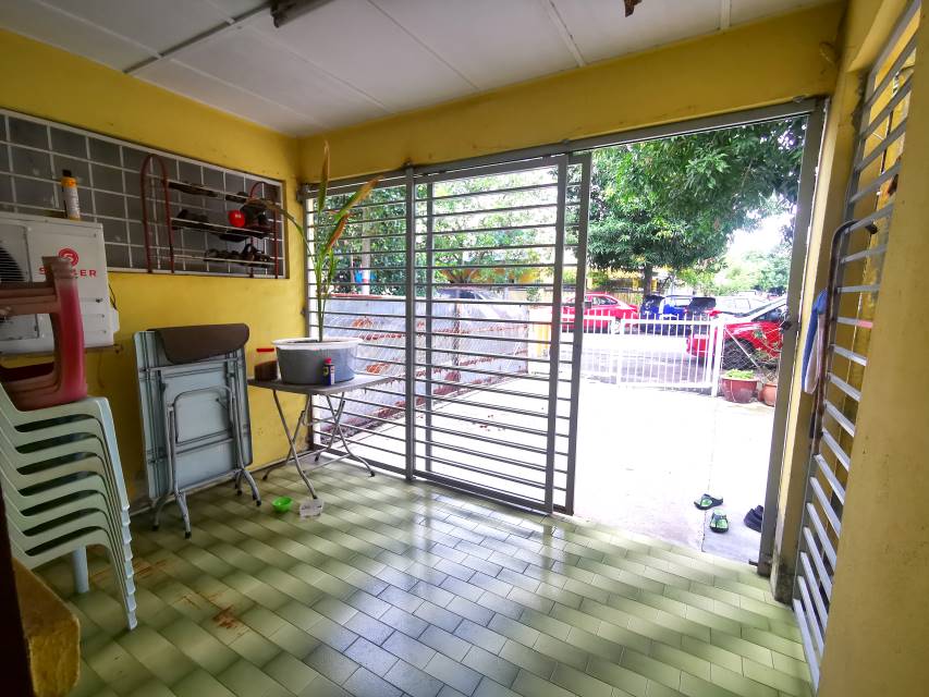 750m from LRT Extended 2 Storey Puchong Perdana - photo 2