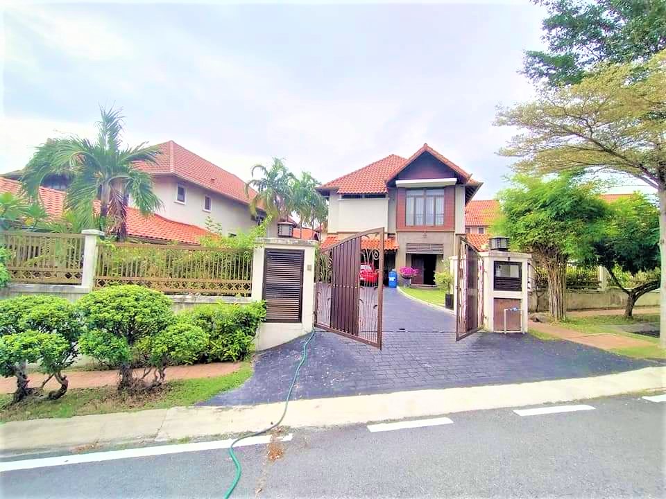 PEACEFUL FREEHOLD LUXURY BUNGALOW SHAH ALAM - photo 2