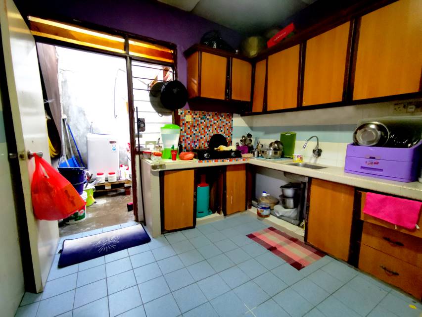 RENOVATED Flat PKNS S7 Shah Alam - photo 4