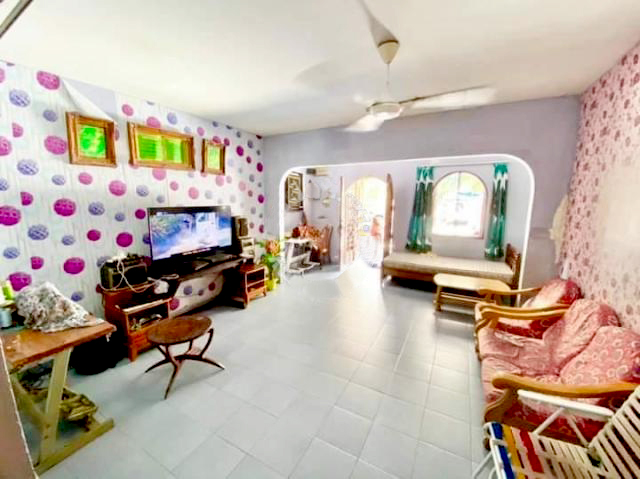 SUPERB LOCATION Double Storey Near Hospital S19 - photo 3