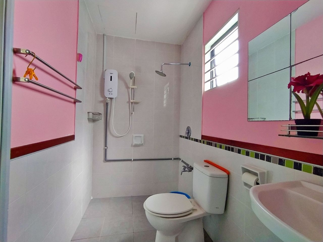 NEAT UNIT One and Half Storey Bukit Puchong - photo 3
