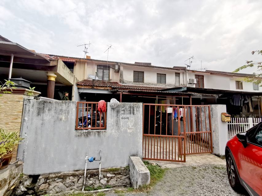 NEAR LRT Double Storey Puchong Perdana