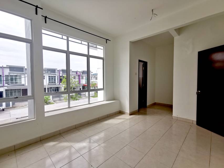 RUMAH BARU Double Storey Puncak Alam - photo 4