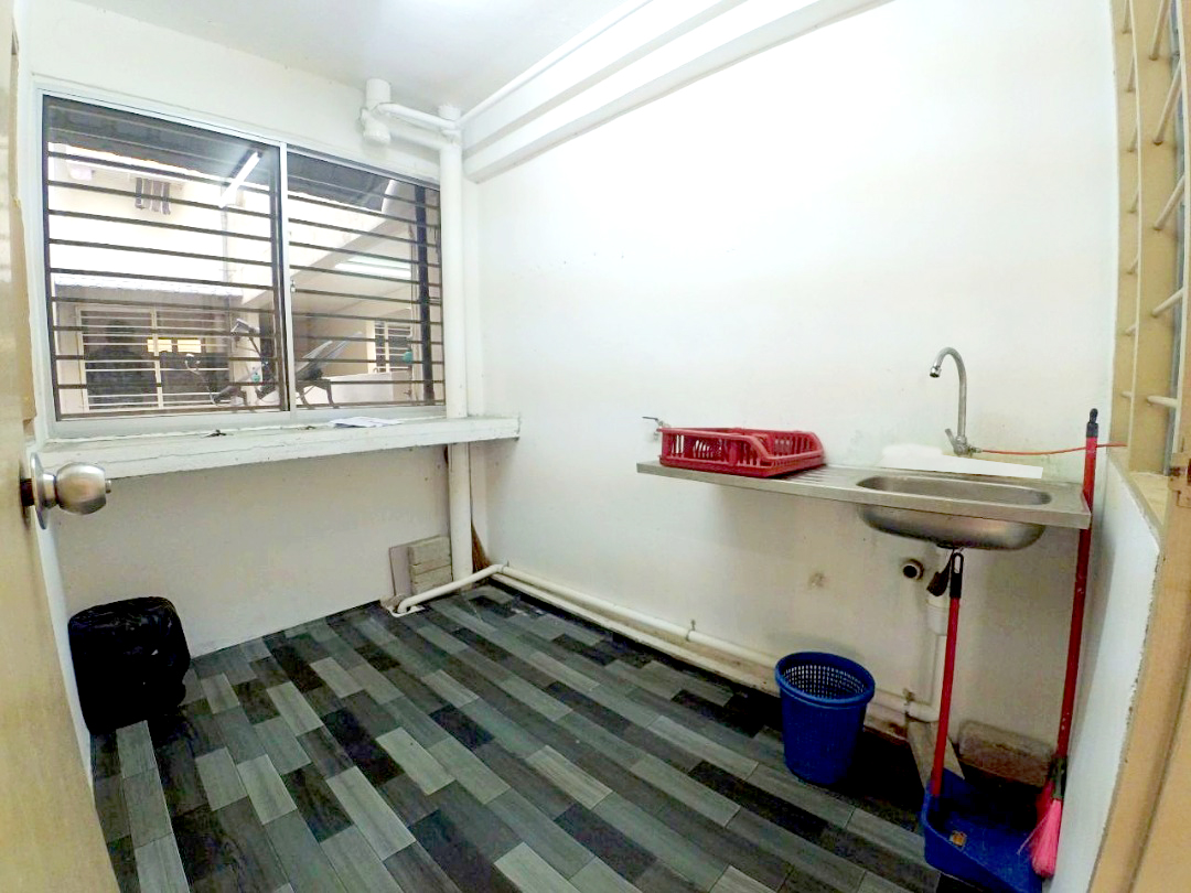 WITH LIFT Apartment Dengkil - photo 4