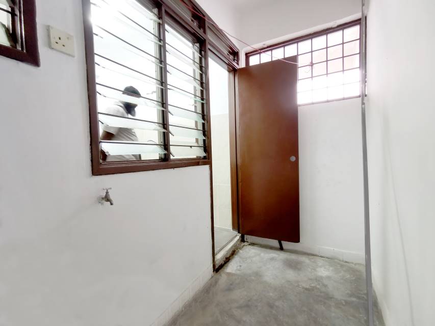 RENOVATED Pangsapuri Low Cost, Putra Height - photo 5