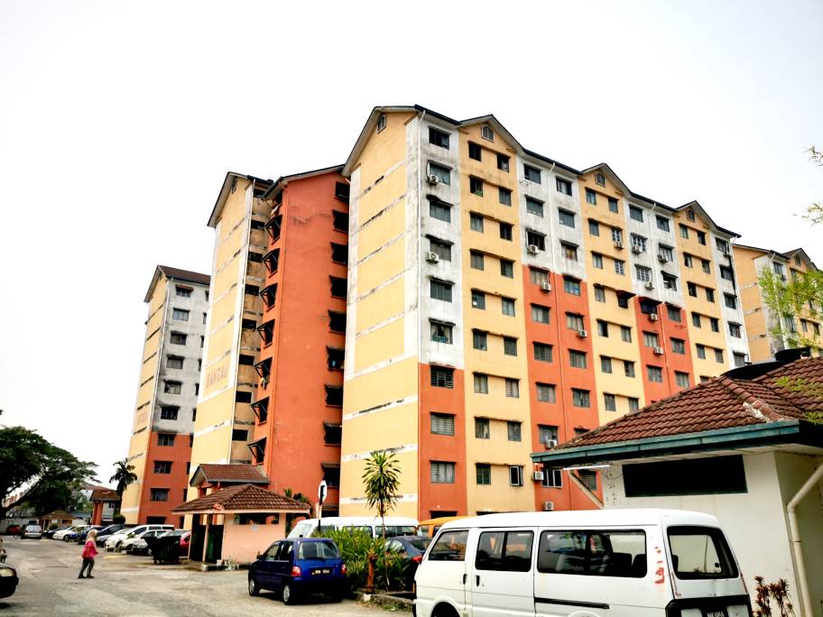 RENOVATED Pangsapuri Low Cost, Putra Height - photo 6
