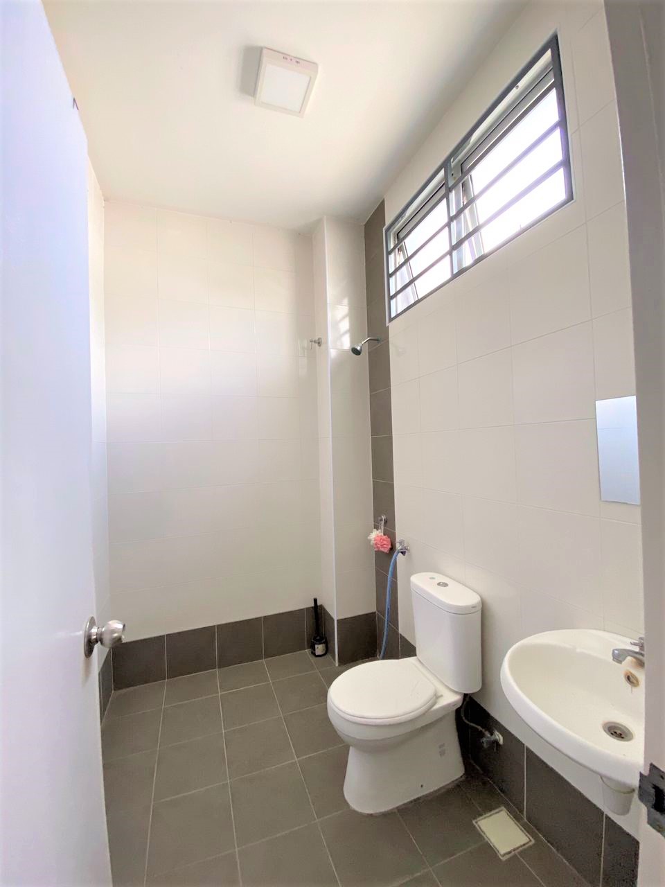 ENDLOT PARTIALLY FURNISHED  DI AINSDALE SEREMBAN - photo 8