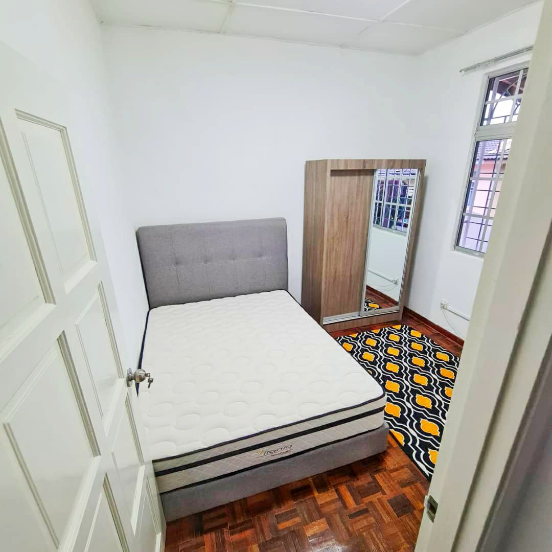 DOUBLE STOREY HOUSE SERI KEMBANGAN - photo 6