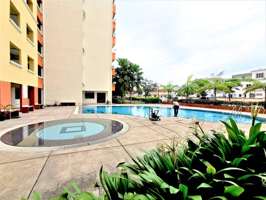 NEARBY PUTRAJAYA Putri Intan Condominium
