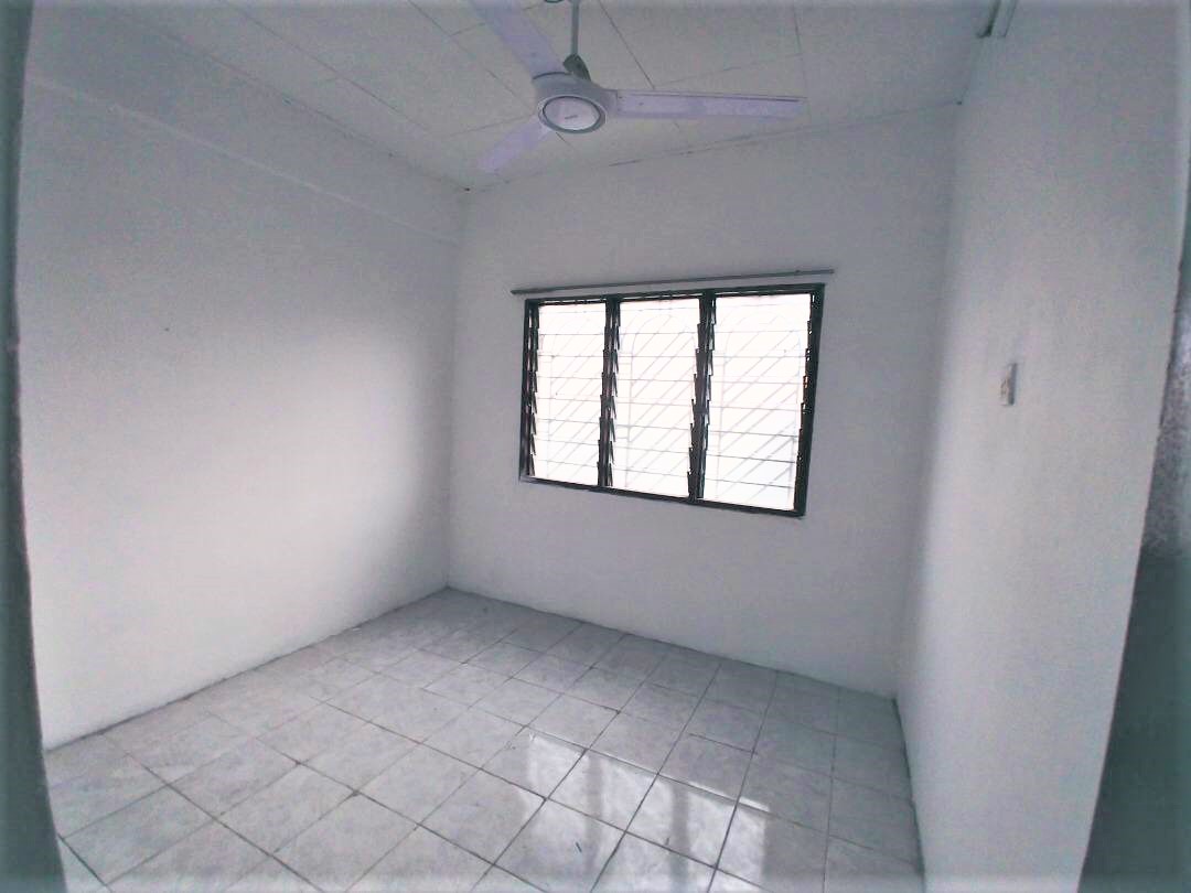 MOVE IN CONDITION DOUBLE STOREY HOUSE SHAH ALAM - photo 4