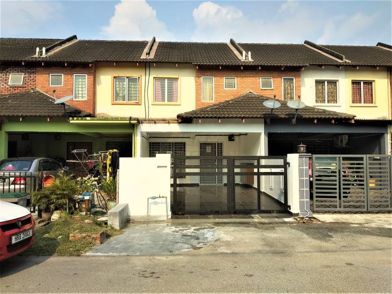 RENOVATED DOUBLE STOREY HOUSE AT LABU - photo 1