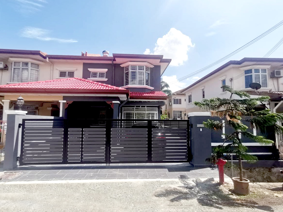 NEWLY RENOVATED END LOT Double Storey BSP - photo 7