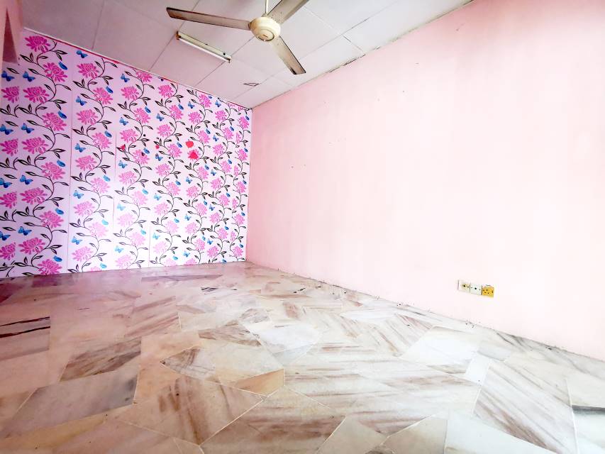 OPEN FACING Single Storey Bandar Baru Salak Tinggi - photo 2
