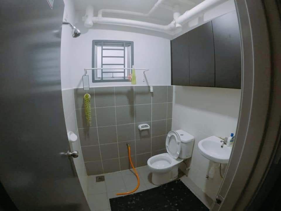 MUST VIEW AND BUY UNIT AT LAGUNA BIRU 2 - photo 8