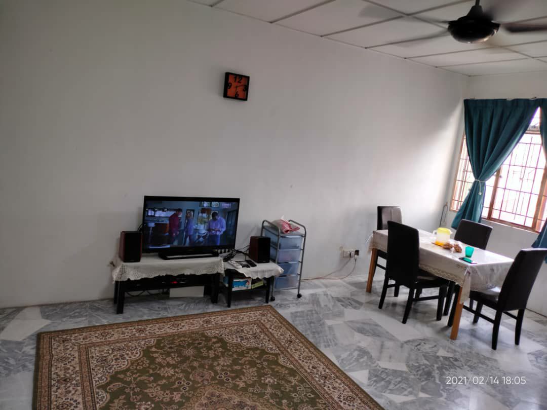 FREEHOLD RENOVATED UNIT NEAR TO BANDAR PUTERI PUCH - photo 2