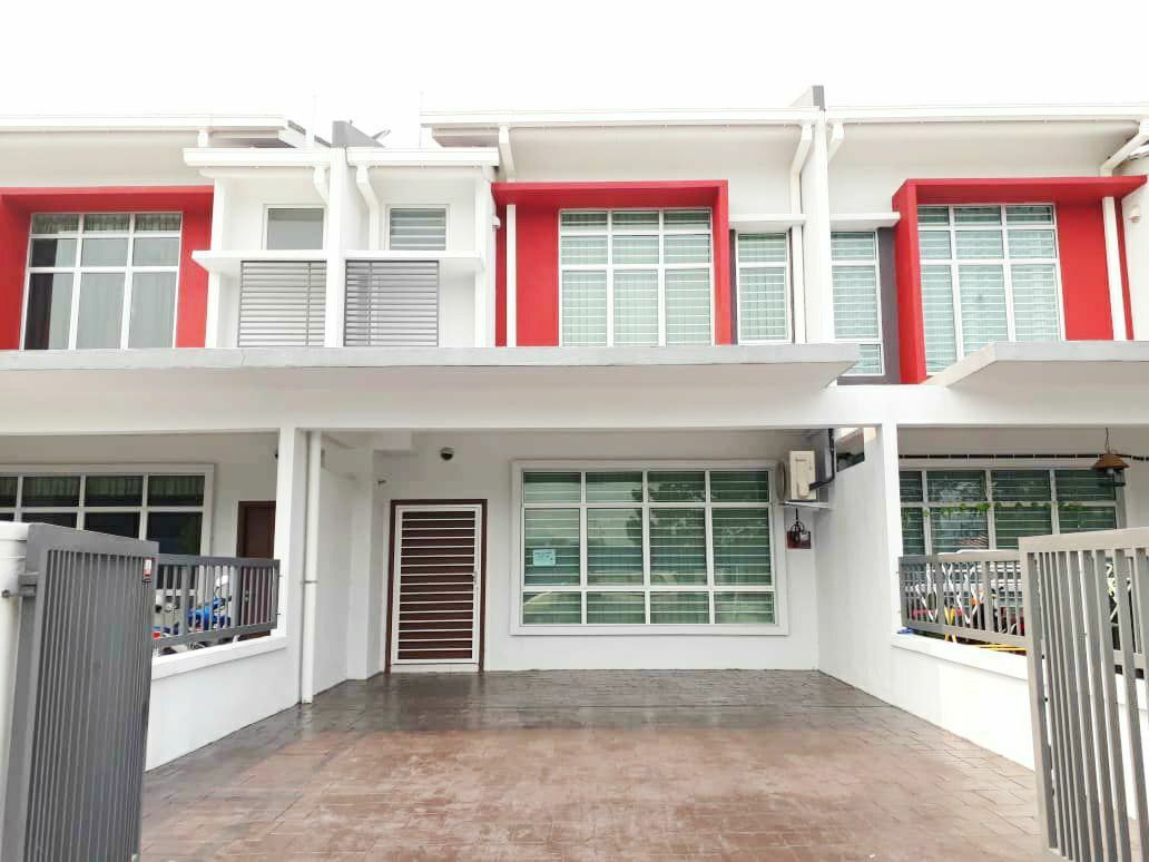 SUPERB RENOVATION FULLY FURNISHED PUNCAK ALAM - photo 2