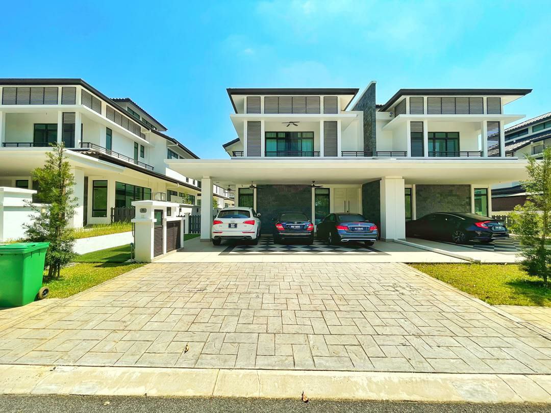 FANTASTIC UNIT FACING OPEN SEMI D SEMENYIH - photo 2