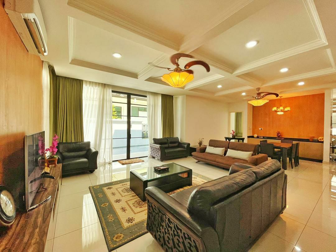 FANTASTIC UNIT FACING OPEN SEMI D SEMENYIH - photo 3