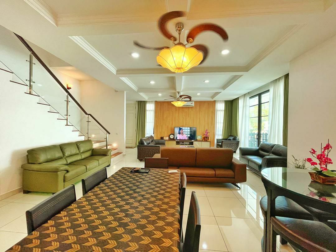 FANTASTIC UNIT FACING OPEN SEMI D SEMENYIH - photo 4