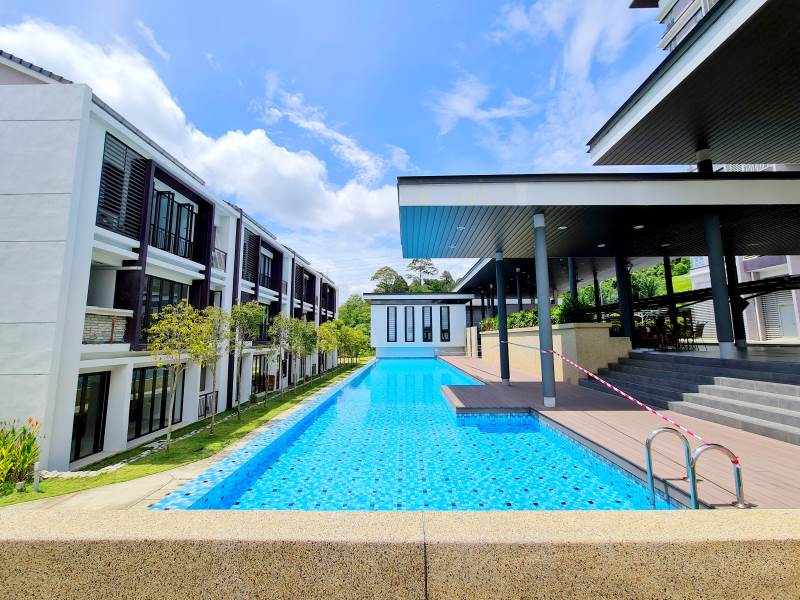 Townhouse Rimbun Sanctuary, Bukit Jelutong -rent - photo 4