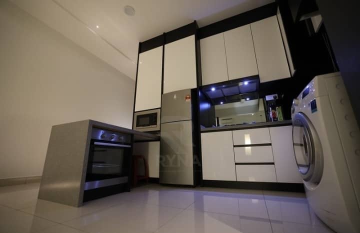 RENOVATED  FULLY FURNISHED EIGHT KINRARA CONDO - photo 4