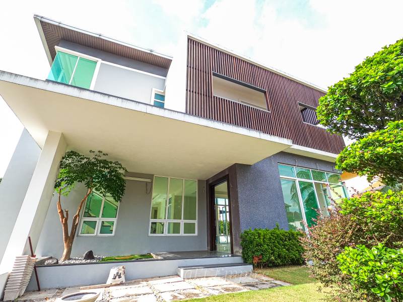 Modern Bungalow  Bkt Jelutong Pool n Private Lift - photo 2