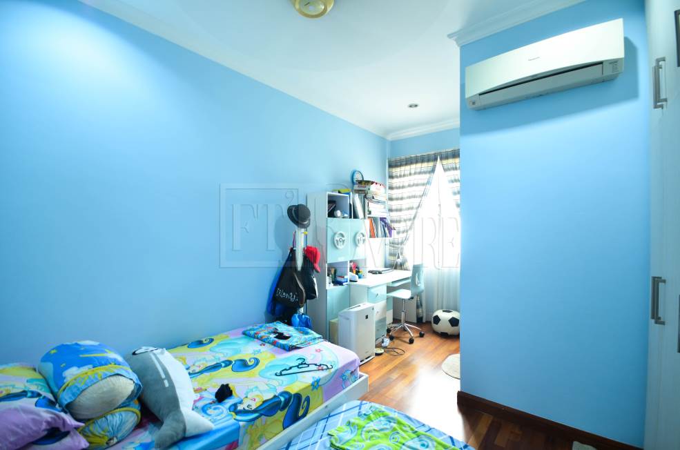 Renovated,2 Stry SuperLink House at TROPIKA 3 - photo 5