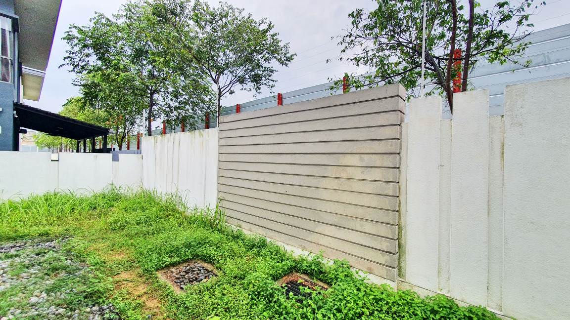 Semi Detached House  Temasya Anggun, Glenmarie - photo 13