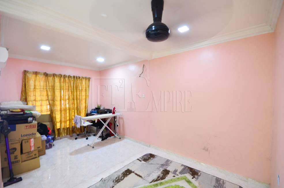 Single Storey Intermediate Seksyen 24 - photo 5