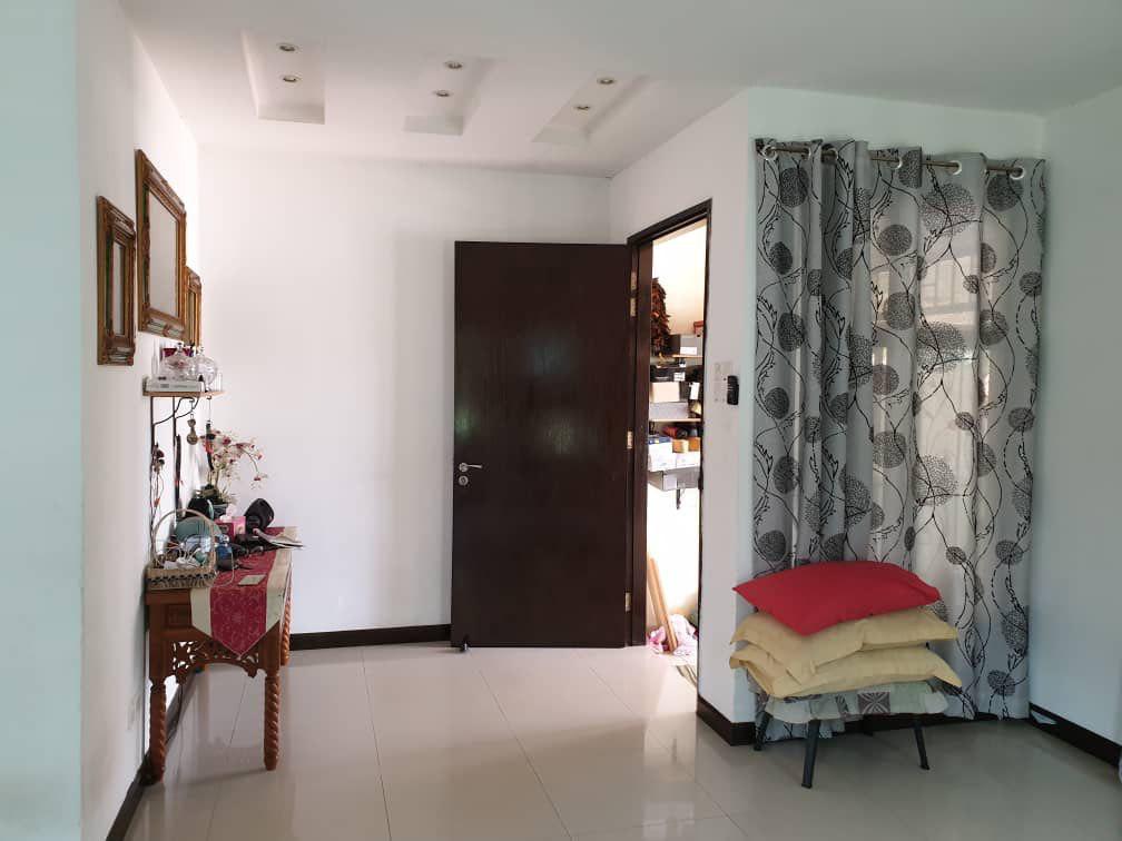 BELOW MARKET 2 Sty House Endlot at Puchong Prima - photo 7